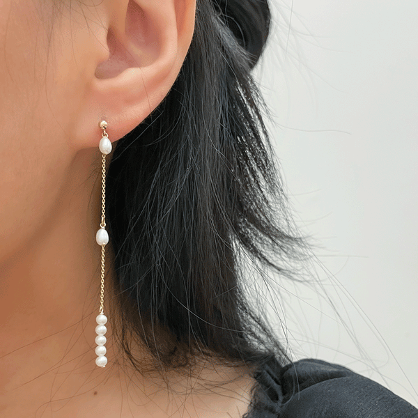 Spaced Baby Pearl Earrings – POPPY FINCH