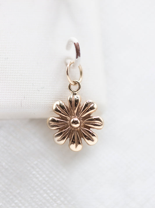 Gold Daisy Charm