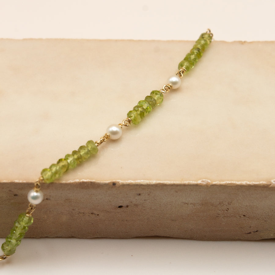 Peridot Pearl Bracelet