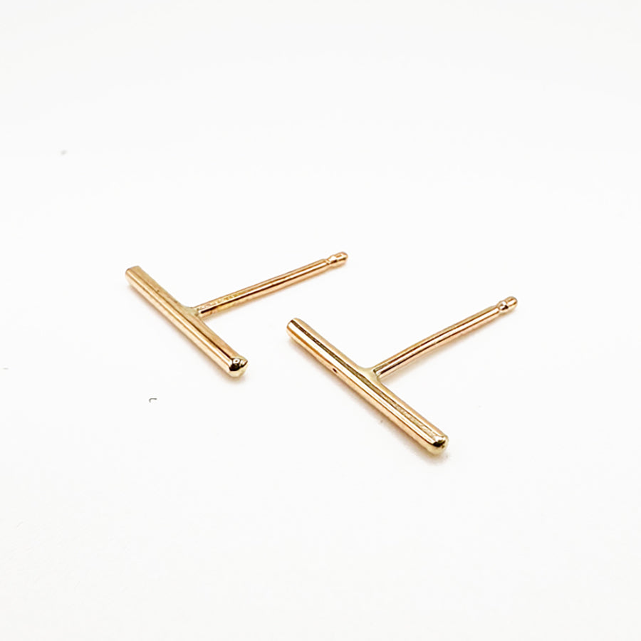 Petite Bar Studs