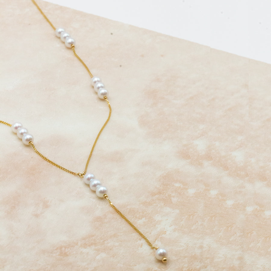 Spaced Pearl Box Lariat